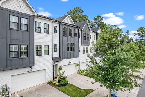 916 Waterside View Dr, Raleigh, NC, 27606-7674 | Card Image