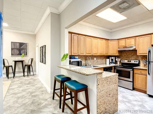 809-801 E Palmetto Park Rd, Boca Raton, FL, 33432-5105 | Card Image