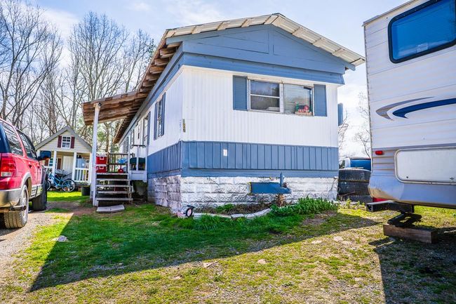 203 Penny Ln, House other with 4 bedrooms, 2 bathrooms and 3 parking in Independence VA | Image 25