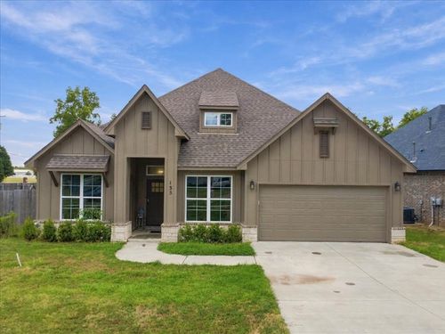 135 E Boston, Broken Arrow, OK, 74012 | Card Image