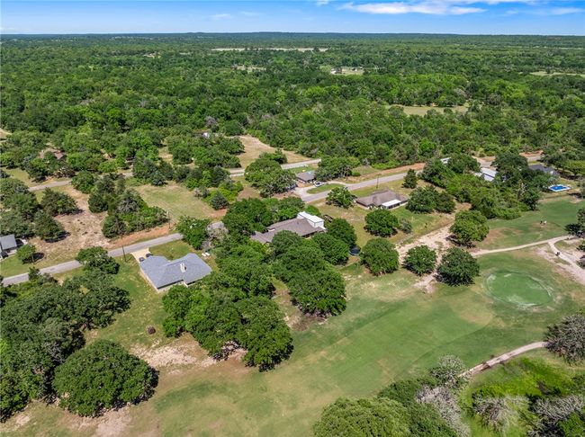 236 N Golfview Dr, House other with 3 bedrooms, 3 bathrooms and null parking in Hilltop Lakes TX | Image 25