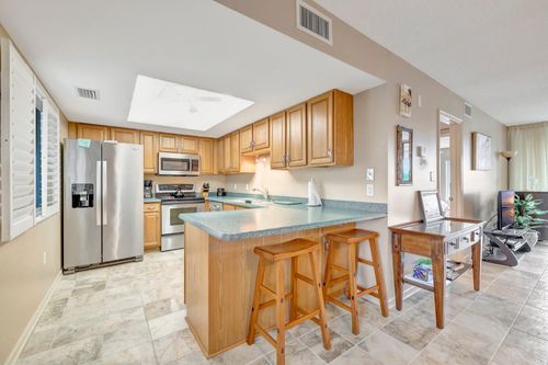 apt-7655-2400 S Ocean Dr, Hutchinson Island, FL, 34949-8095 | Card Image