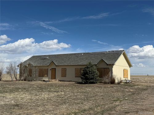 5500 Dacono Ct, Byers, CO, 80103-8582 | Card Image