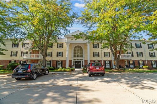 apt-15-15009 Claymoor Ct, Chesterfield, MO, 63017-7856 | Card Image