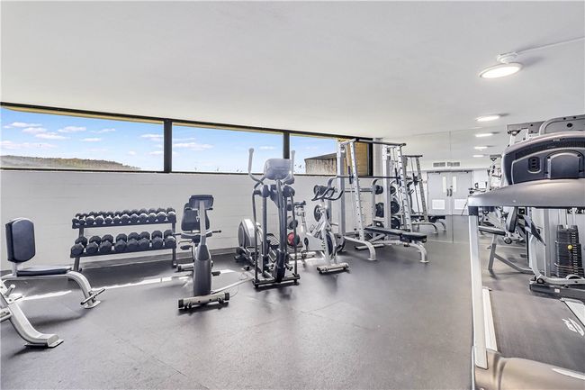 Exercise room | Image 35