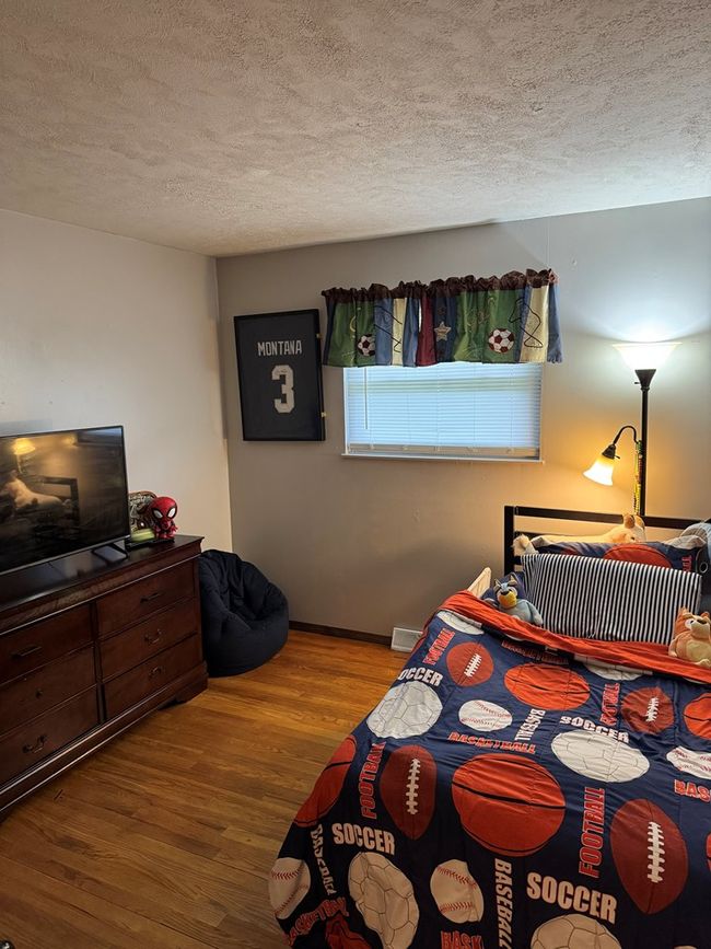 2415 Edgewood Dr, Home with 4 bedrooms, 2 bathrooms and 1 parking in Portsmouth OH | Image 7