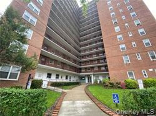 11g-97-40 62nd Dr, Rego Park, NY, 11374-1326 | Card Image