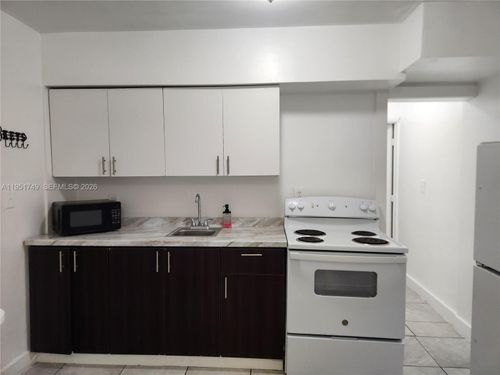 apt-1b-16031 Ne 18th Pl, North Miami Beach, FL, 33162-5756 | Card Image