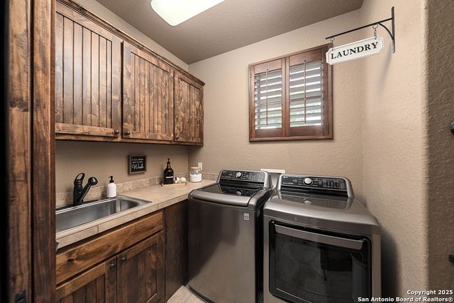 112 Juniper Pt, House other with 4 bedrooms, 5 bathrooms and null parking in Ingram TX | Image 32
