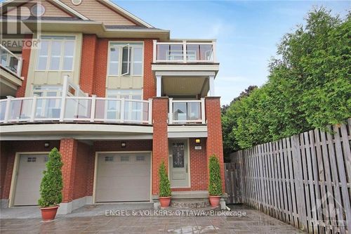 281 Kirchoffer Ave, Ottawa, ON, K2A1Y1 | Card Image