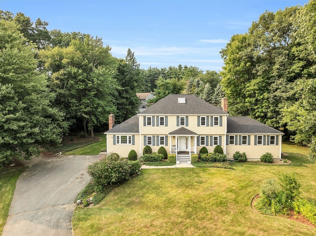 Lyric Ln, Fitchburg, MA 01420