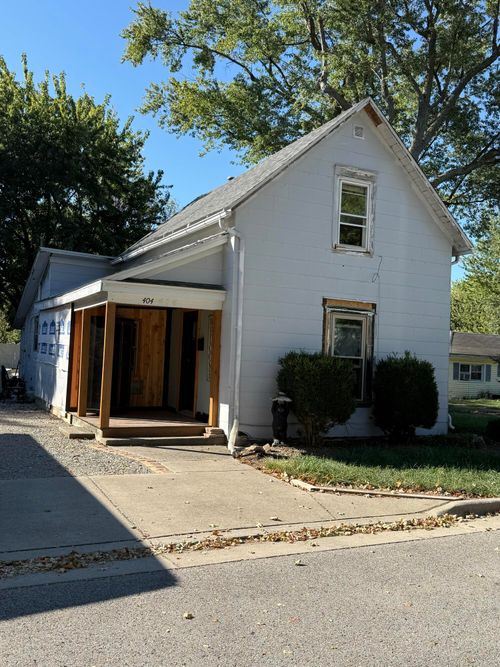 404 W 1st St, Arcanum, OH, 45304-1002 | Card Image