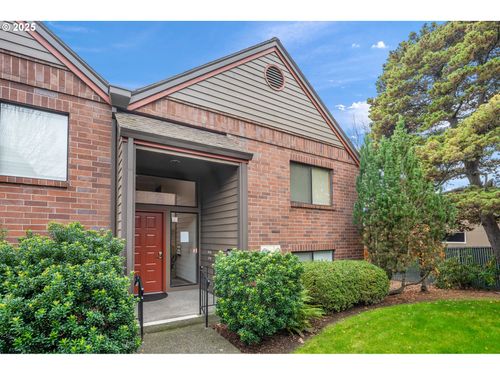 99-15435 Sw 114th Ct, Tigard, OR, 97224-3590 | Card Image