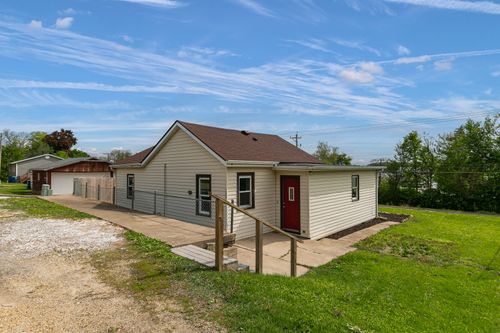 1023 2nd St, Princeton, IA, 52768-9759 | Card Image