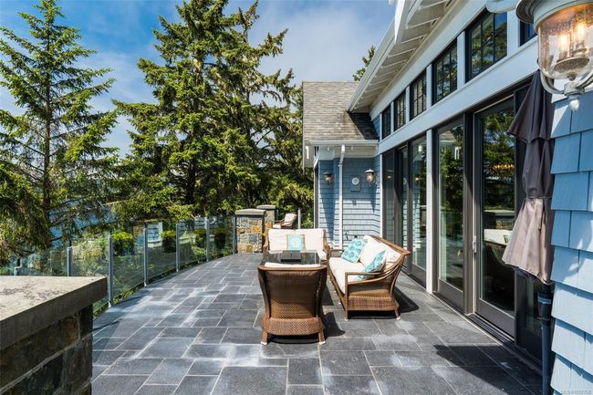 1050 Roxview Crt, House other with 4 bedrooms, 6 bathrooms and 3 parking in Sooke BC | Image 26