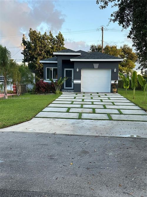 6229 Arthur St, Hollywood, FL, 33024-5956 | Card Image