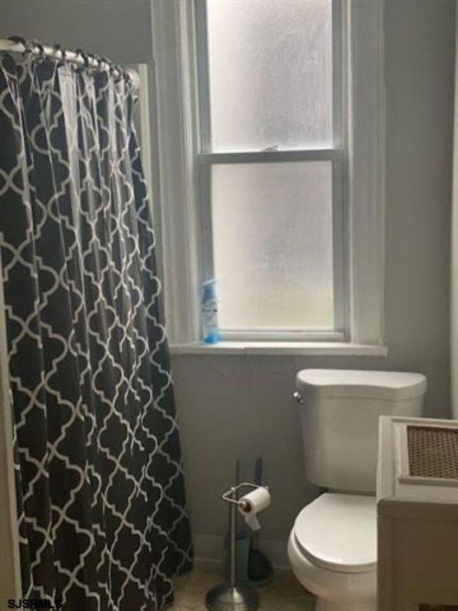 716 Drexel Ave, Condo with 2 bedrooms, 1 bathrooms and null parking in Atlantic City NJ | Image 5