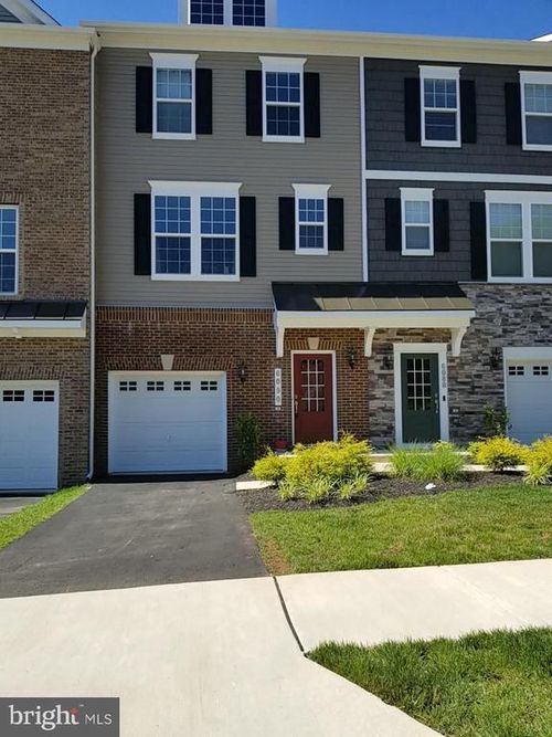 6090 Camerons Ferry Dr, HAYMARKET, VA, 20169-3332 | Card Image