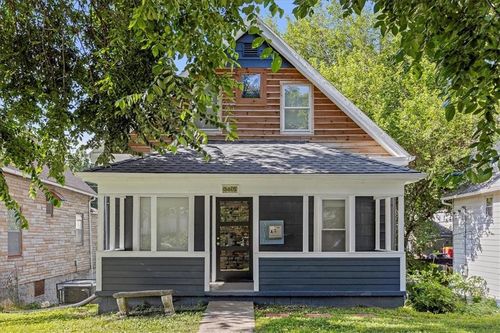 3815 Smart Ave, Kansas City, MO, 64124-2037 | Card Image