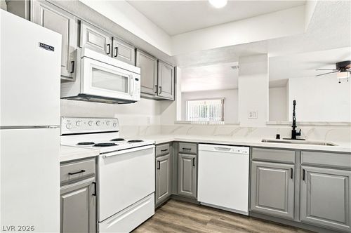 2117-6800 Lake Mead, Las Vegas, NV, 89156 | Card Image