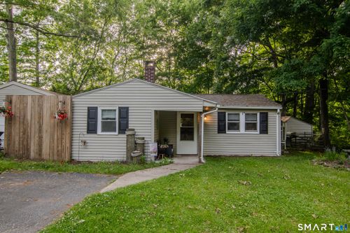 37 Lake St, Ledyard, CT, 06339-1630 | Card Image