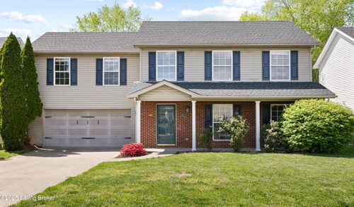6606 Timberbend Dr, Louisville, KY, 40229-1490 | Card Image