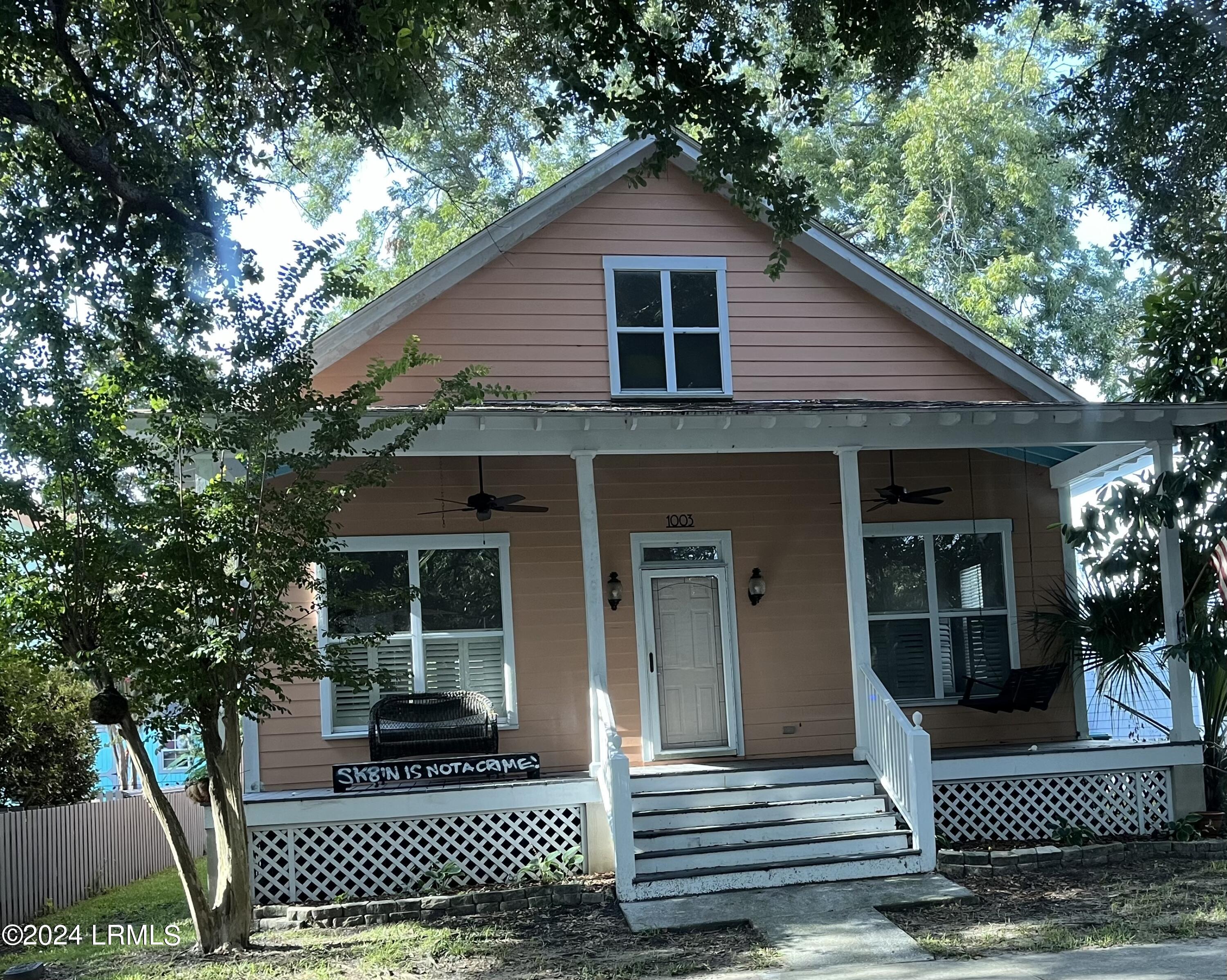 10th St, Port Royal, SC 29935