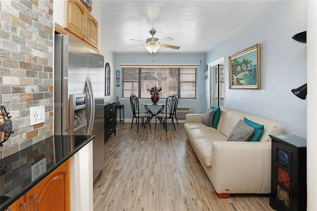 APT-3A - 3300 N Surf Rd, Condo with 1 bedrooms, 1 bathrooms and null parking in Hollywood FL | Image 5