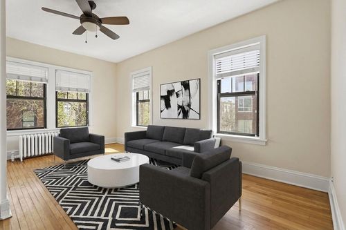 103-214 E 19th St, Minneapolis, MN, 55403-3945 | Card Image