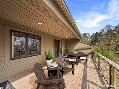 6179 Red Fox Run, Traverse City, MI, 49686-6103 | Card Image