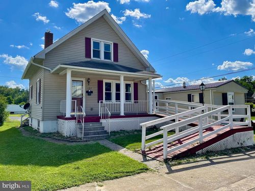 502 S Juniata St, LEWISTOWN, PA, 17044-2323 | Card Image