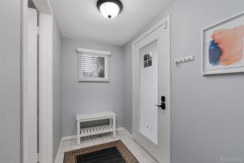 1065 N Old Woodward Ave, Birmingham, MI, 48009-5409 | Card Image