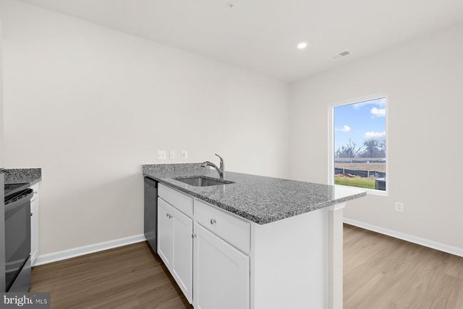 8124 Bartholomew Ct, Townhouse with 3 bedrooms, 3 bathrooms and null parking in BALTIMORE MD | Image 10