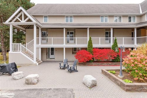 61-22 Ramblings Way, Collingwood, ON, L9Y5S5 | Card Image