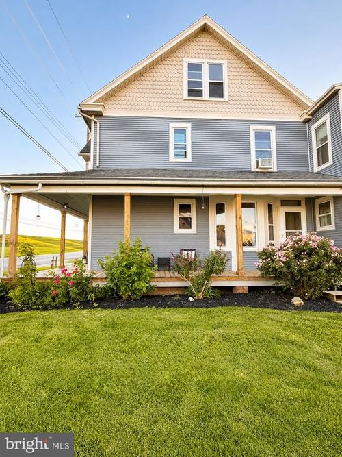 716 Hanover Pike, LITTLESTOWN, PA, 17340-9704 | Card Image