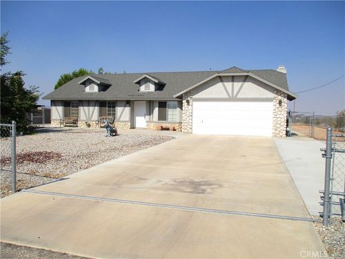 10990 Caribou Ave, Apple Valley, CA, 92308-7867 | Card Image