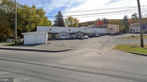 unit-4-15 S Baltimore Ave, MOUNT HOLLY SPRINGS, PA, 17065-1333 | Card Image