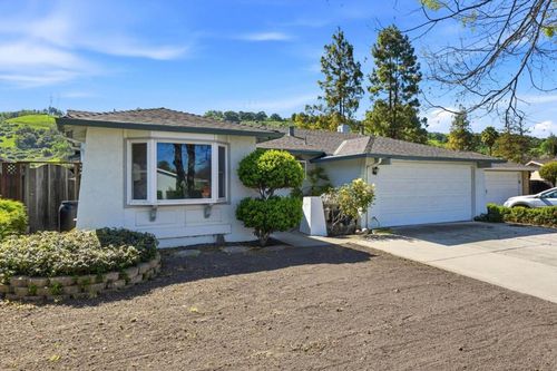 6225 Gunter Way, San Jose, CA, 95123-4621 | Card Image
