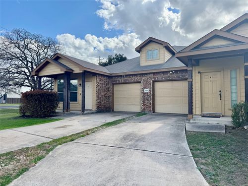 a-3000 Whisper Oaks Ln, Georgetown, TX, 78628-4215 | Card Image