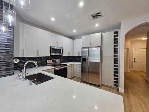 9749 Porta Leona Ln, Boynton Beach, FL, 33472-2775 | Card Image