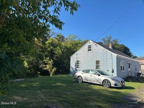 23 Lakeview Ave, Rensselaer, NY, 12144-3417 | Card Image