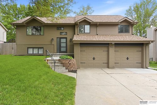 822 Driftwood Drive, Papillion, NE, 68046 | Card Image