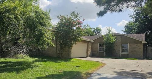 8710 Parkway Forest Dr, Houston, TX, 77044-2006 | Card Image