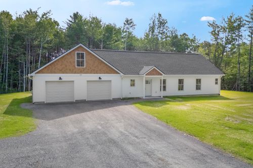 114 Mcgrath Pond Loop Rd, Belgrade, ME, 04917-3562 | Card Image