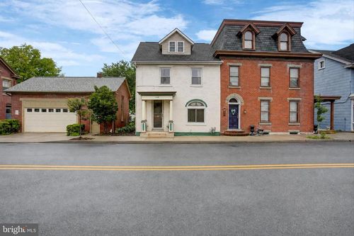 118 N Carlisle St, GREENCASTLE, PA, 17225-1427 | Card Image