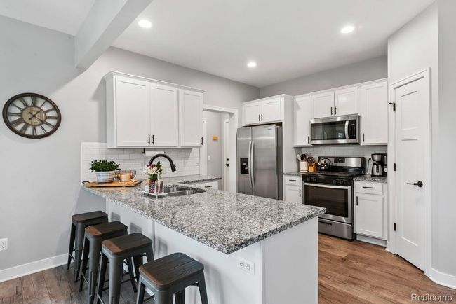 Kitchen | Image 17