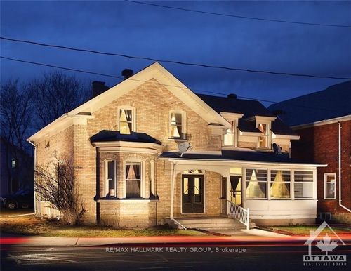 3-15 Elmsley St N, Smiths Falls, ON, K7A2G4 | Card Image