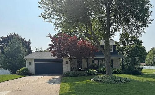 1910 Mellowwood E, Jenison, MI, 49428-8529 | Card Image