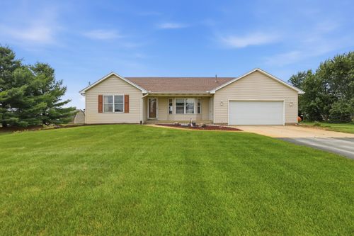 3960 16th St, Wayland, MI, 49348-9555 | Card Image