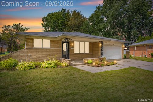 14707 Howell Ct, Sterling Heights, MI, 48312-4440 | Card Image